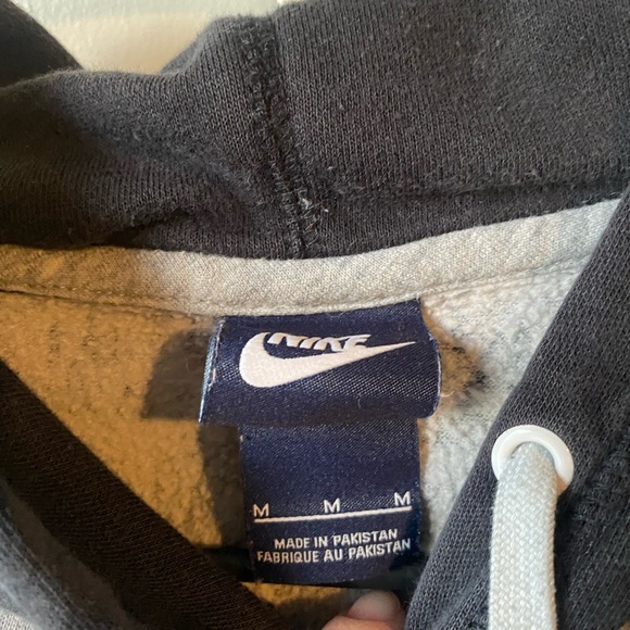 Nike Sweater Hoodie Womens Medium Grey - Picture 4 of 9
